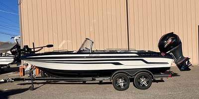 BOATZON | 2025 Skeeter Solera 205