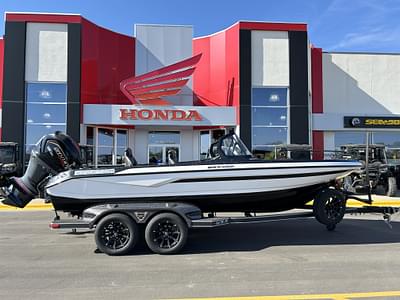 BOATZON | 2025 Skeeter WX Series WXR2060F wSHO 250hp