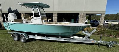 BOATZON | 2025 Sportsman Masters 247OE Bay Boat