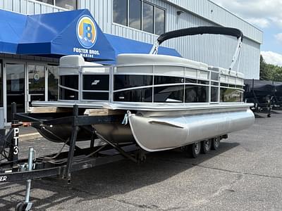 BOATZON | 2025 Starcraft LX 22 R  Triple Toon