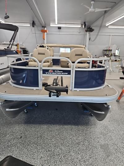 BOATZON | 2025 Sun Tracker BASS BUGGY 16 XL Select