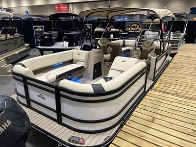 BOATZON | 2025 SunCatcher Select Series 322RC WYamaha 150 BOATZON | 2025 SunCatcher Select Series 322RC WYamaha 150