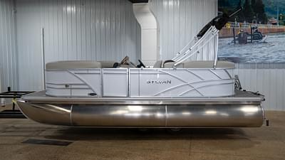 BOATZON | 2025 Sylvan 820 LZ