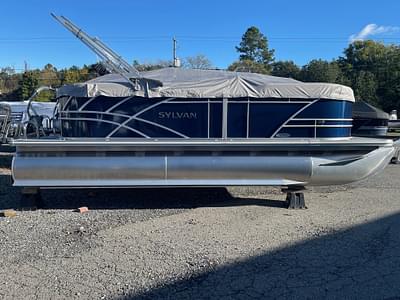 BOATZON | 2025 Sylvan 8520 LZ
