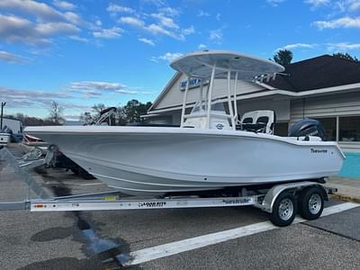 BOATZON | 2025 Tidewater Boats 210 LFX