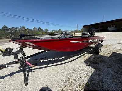 BOATZON | 2025 Tracker Boats Panfish 17