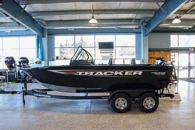 BOATZON | 2025 Tracker Boats Pro Guide V175 Combo BOATZON | 2025 Tracker Boats Pro Guide V175 Combo