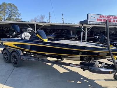 BOATZON | 2025 Triton Boats 20XP Patriot