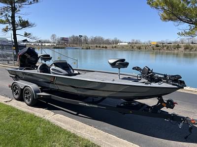 BOATZON | 2025 Vexus AVX2080