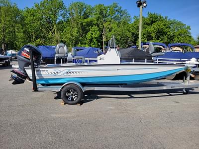 BOATZON | 2025 Xpress H20 Bay w Yamaha Vmax 115 SHO In stock