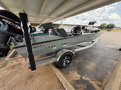 BOATZON | 2025 Xpress HyperLift Bass H20