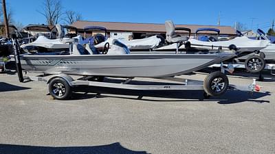 BOATZON | 2025 Xpress XP180 Bass  Yamaha F25 hp In stock