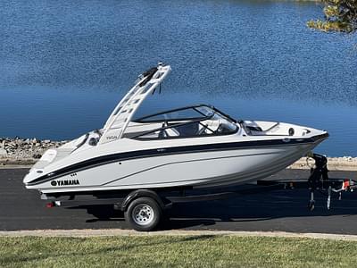 BOATZON | 2025 Yamaha 195S Only 1 Mist Gray Left