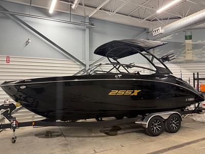 BOATZON | 2025 Yamaha 255 XD