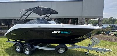 BOATZON | 2025 Yamaha AR 220 BOATZON | 2025 Yamaha AR 220
