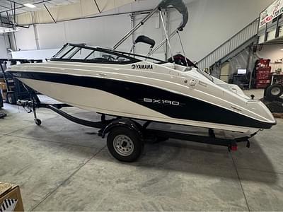 BOATZON | 2025 Yamaha SX190 BOATZON | 2025 Yamaha SX190