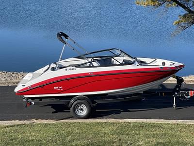 BOATZON | 2025 Yamaha SX195 Only 1 Maple Red Left