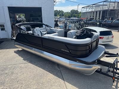BOATZON | 2026 Godfrey Sweetwater 2286 SFL Tritoon Yamaha 150 BOATZON | 2026 Godfrey Sweetwater 2286 SFL Tritoon Yamaha 150