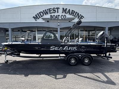 BOATZON | 2026 SeaArk ProCat 240  Suzuki DF250TXSS