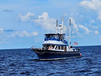 BOATZON | Albin 45 Command Bridge 1981