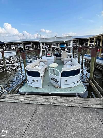 BOATZON | Aloha Pontoon 300 Tropical Sundeck