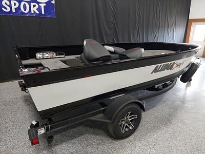 BOATZON | Alumacraft Competitor 165 Tiller 2024