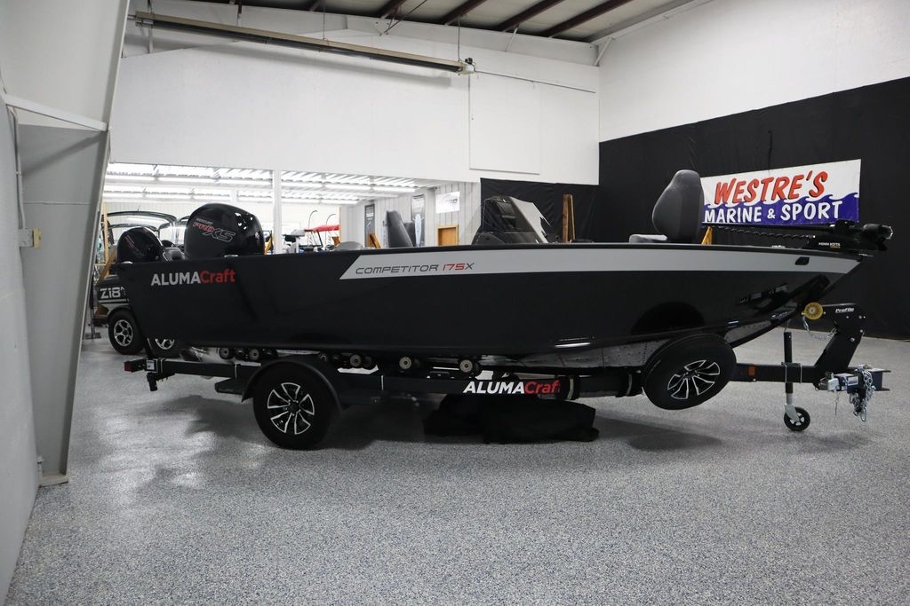2025 Alumacraft Competitor 175X Side Console - Sold Boat