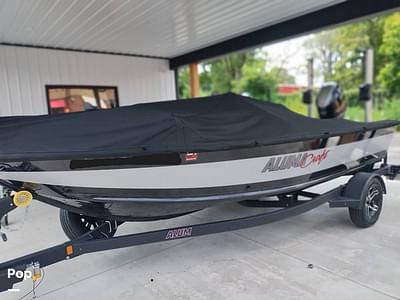 BOATZON | Alumacraft Competitor 185 Tiller