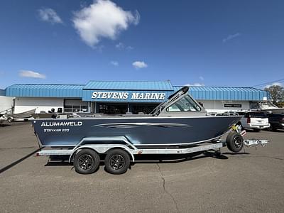 BOATZON | Alumaweld Stryker 220 2025
