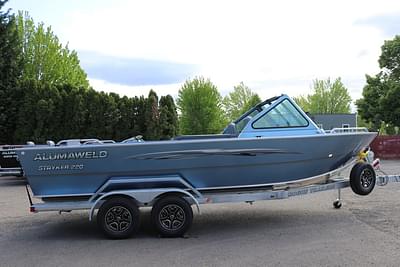 BOATZON | Alumaweld Stryker 220 2025