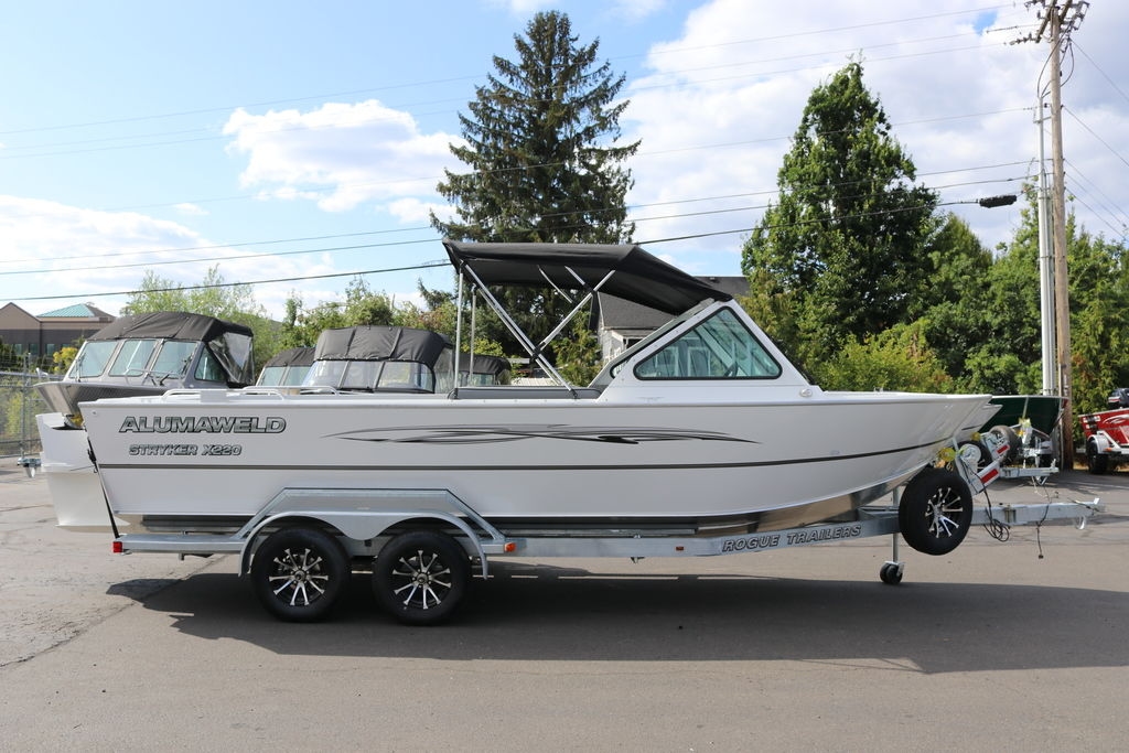 2026 Alumaweld Stryker X220 - Sold Boat
