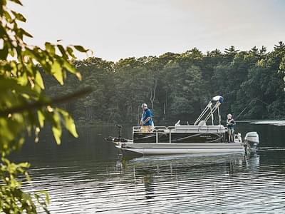 BOATZON | Angler Qwest 816 Panfish w 25hp Mercury 2020