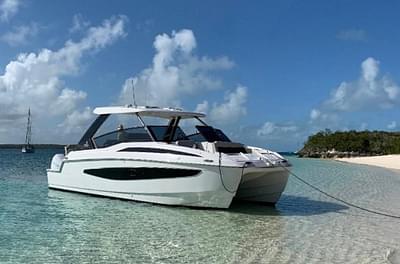 BOATZON | Aquila 32 Sport 2022