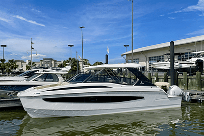 BOATZON | Aquila 32 Sport 2024