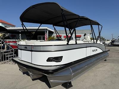 BOATZON | Avalon 2385 Catalina Quad Lounger Shift Tri Toon High Performance 2025