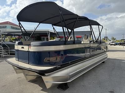 BOATZON | Avalon 2385 Catalina Quad Lounger Tri Toon High Performance 2025