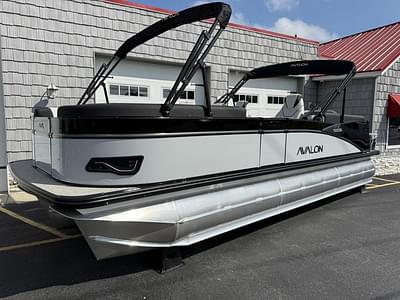 BOATZON | Avalon 2385 Catalina Quad Lounger Tri Toon High Performance Mercury Pro XS V8 2025