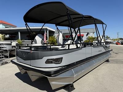 BOATZON | Avalon 2385 Venture 85 Center Console Fish Tri Toon High Performance 2025