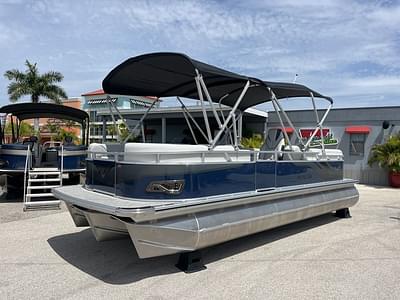 BOATZON | Avalon 2385 Venture 85 Quad Lounger Tri Toon High Performance 2025