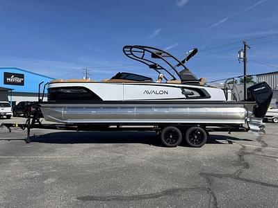 BOATZON | Avalon 2585 273 Excalibur LTD QL 2025
