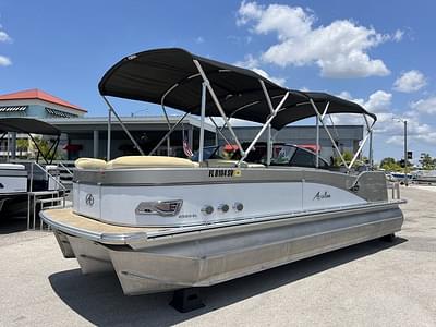BOATZON | Avalon 2585 Catalina Platinum Elite Windshield Tri Toon High Performance 2020 BOATZON | Avalon 2585 Catalina Platinum Elite Windshield Tri Toon High Performance 2020
