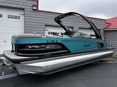 BOATZON | Avalon 2585 Excalibur Elite Windshield Tri Toon Mercury Racing 450R 2021