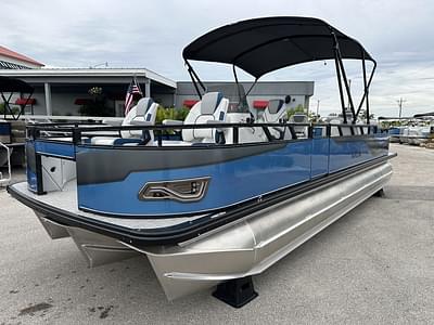 BOATZON | Avalon 2585 Venture 85 Center Console Fish Tri Toon High Performance 2025