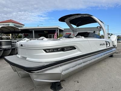 BOATZON | Avalon 2785 Excalibur Elite Windshield Tri Toon Twin Mercury 400hp V10s 2025