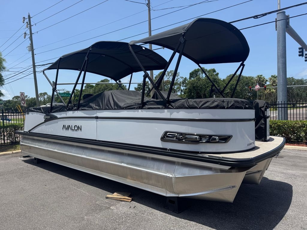 2025 Avalon Catalina Platinum Quad Lounge  25 - Sold Boat