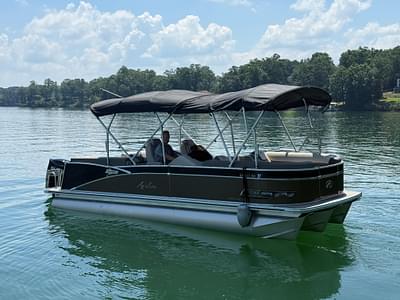 BOATZON | Avalon Catalina Quad Lounger 23 2022 BOATZON | Avalon Catalina Quad Lounger 23 2022