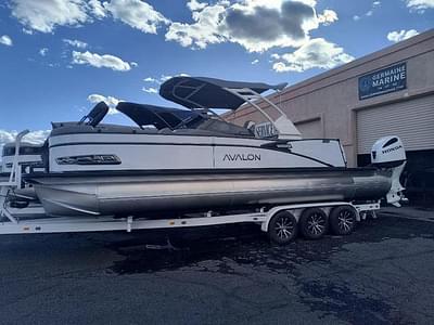 BOATZON | Avalon Catalina Windshield Twin 250s 2024