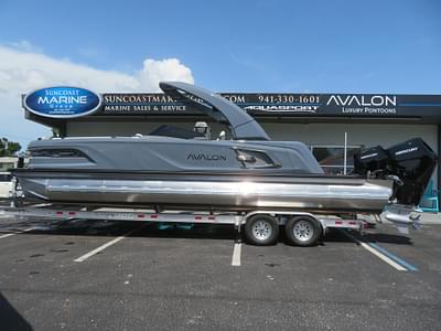 BOATZON | Avalon Excalibur Elite Windshield 2026