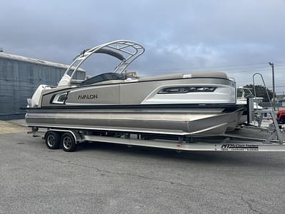 BOATZON | Avalon Excalibur LTD Elite Windshield 27 FT 2025