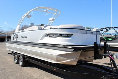 BOATZON | Avalon Excalibur LTD Quad Lounge 25 FT 2025